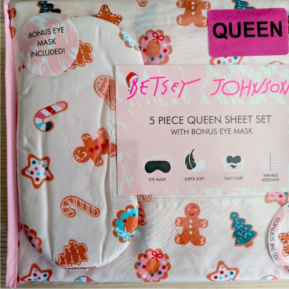 Betsey Johnson Christmas gingerbread sheet set